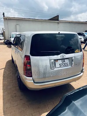 Toyota Succeed 2005 Silver