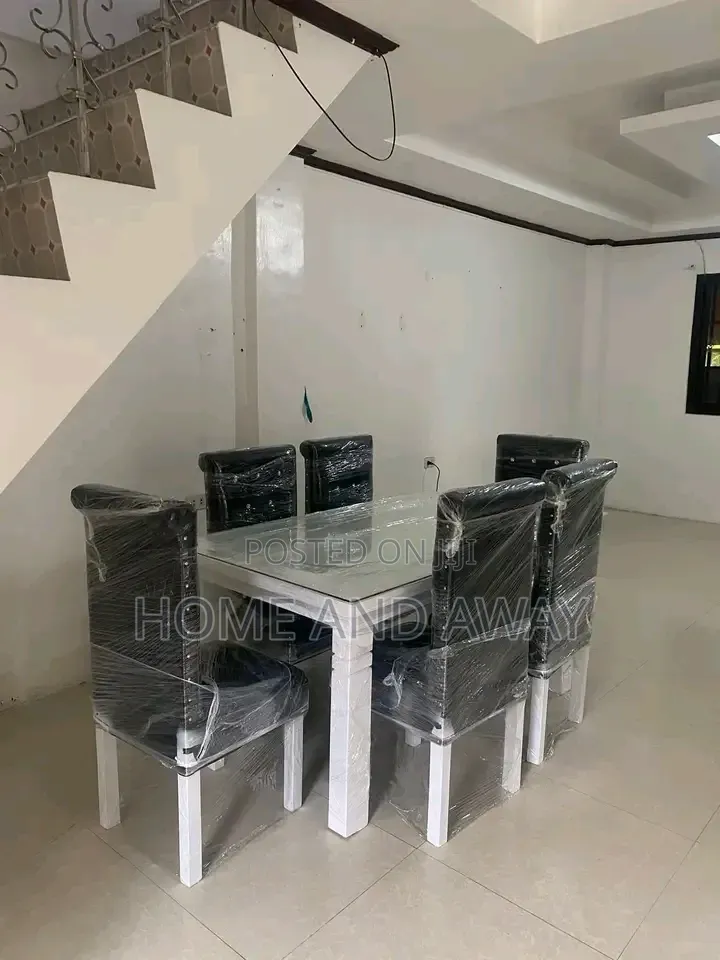 Dining Tables/Dining Sets Depot in Kampala at 2,000,000/- All Colours