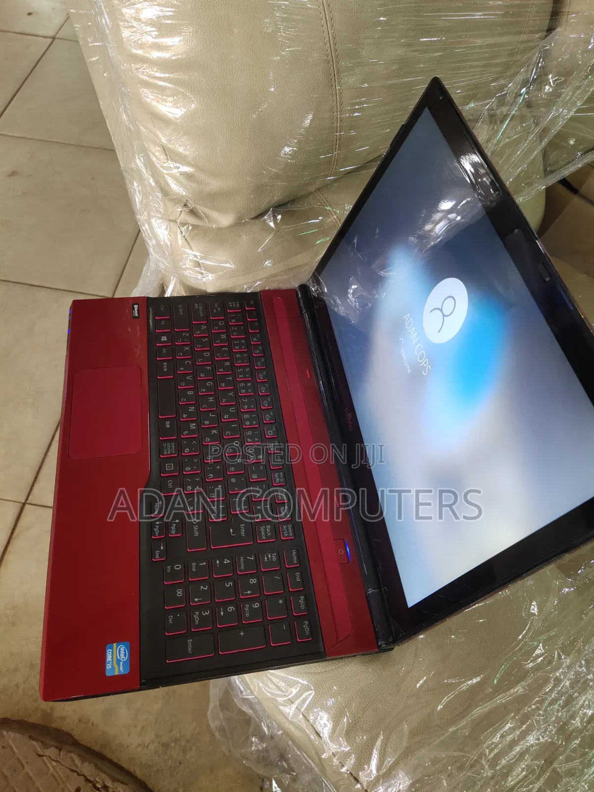 Laptop Fujitsu Lifebook AH56/G 8GB Intel Core i5 SSD 256GB