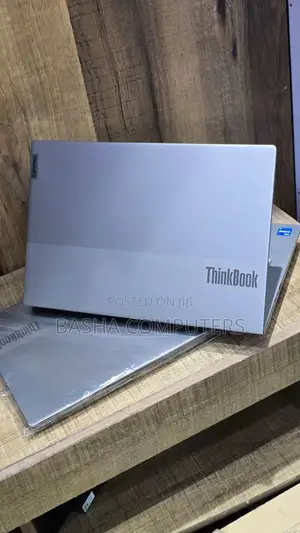New Laptop Lenovo ThinkBook 13 16GB Intel Core i7 SSD 512GB