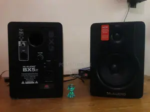 M - Audio Bx5 D2 Studio Monitors