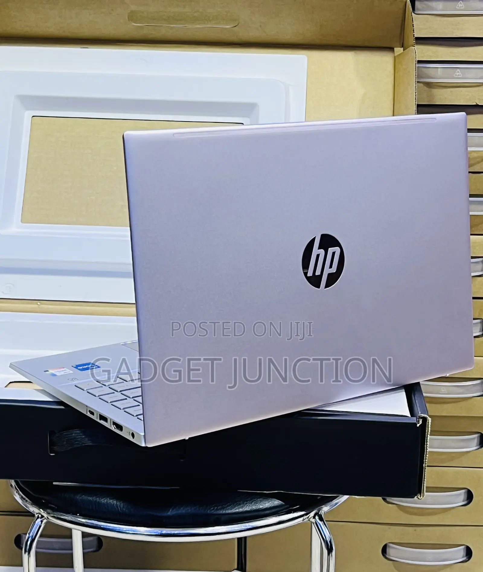 New Laptop HP Pavilion 14 8GB Intel Core i5 SSD 256GB