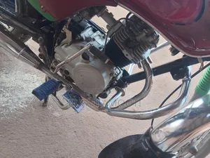 Bajaj Boxer 100 2023 Red