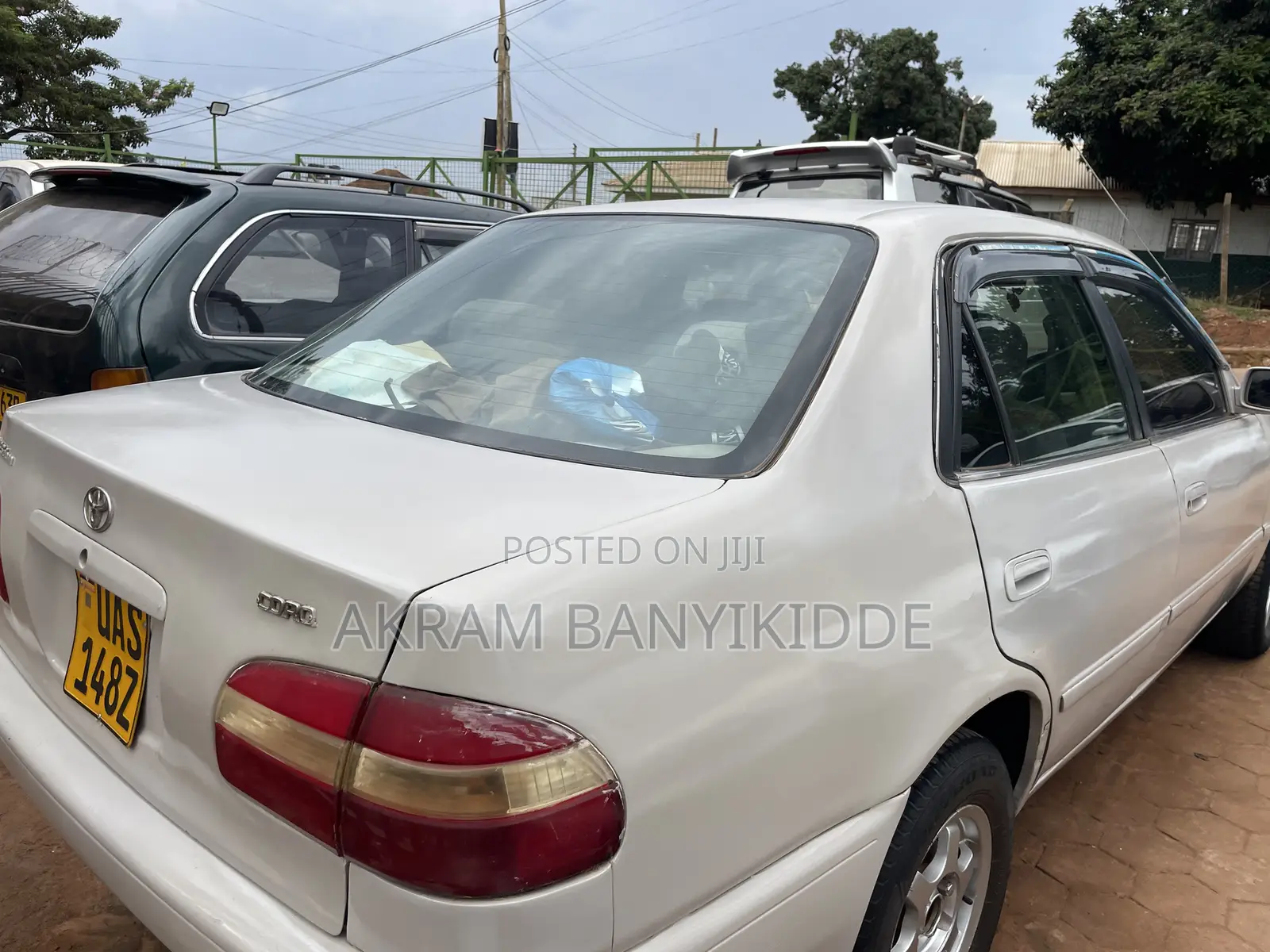 Toyota Corolla 2000 Gray