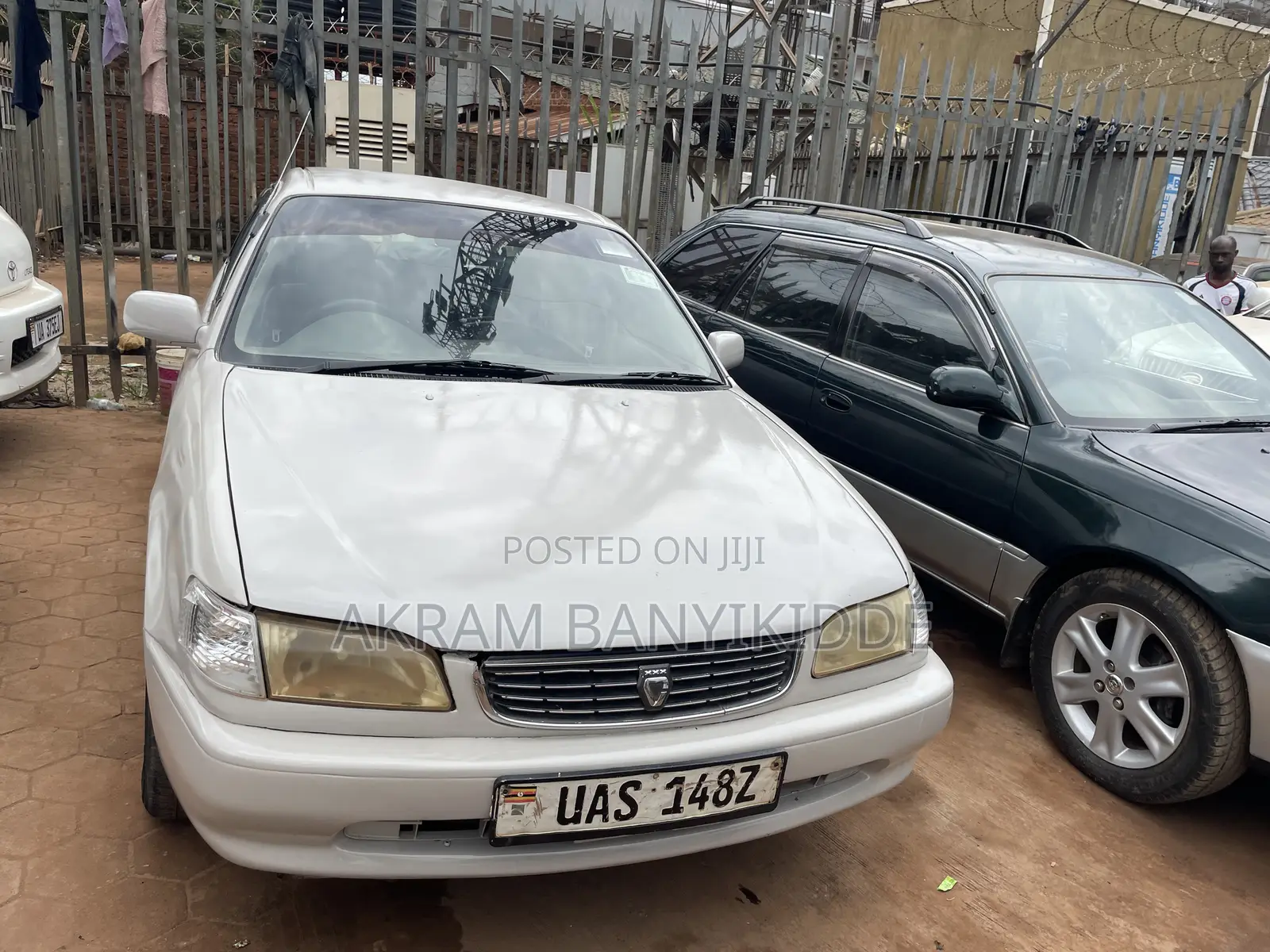 Toyota Corolla 2000 Gray