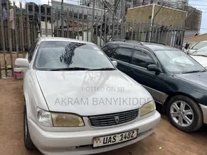 Toyota Corolla 2000 Gray