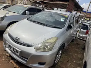 Toyota Wish 2005 Silver