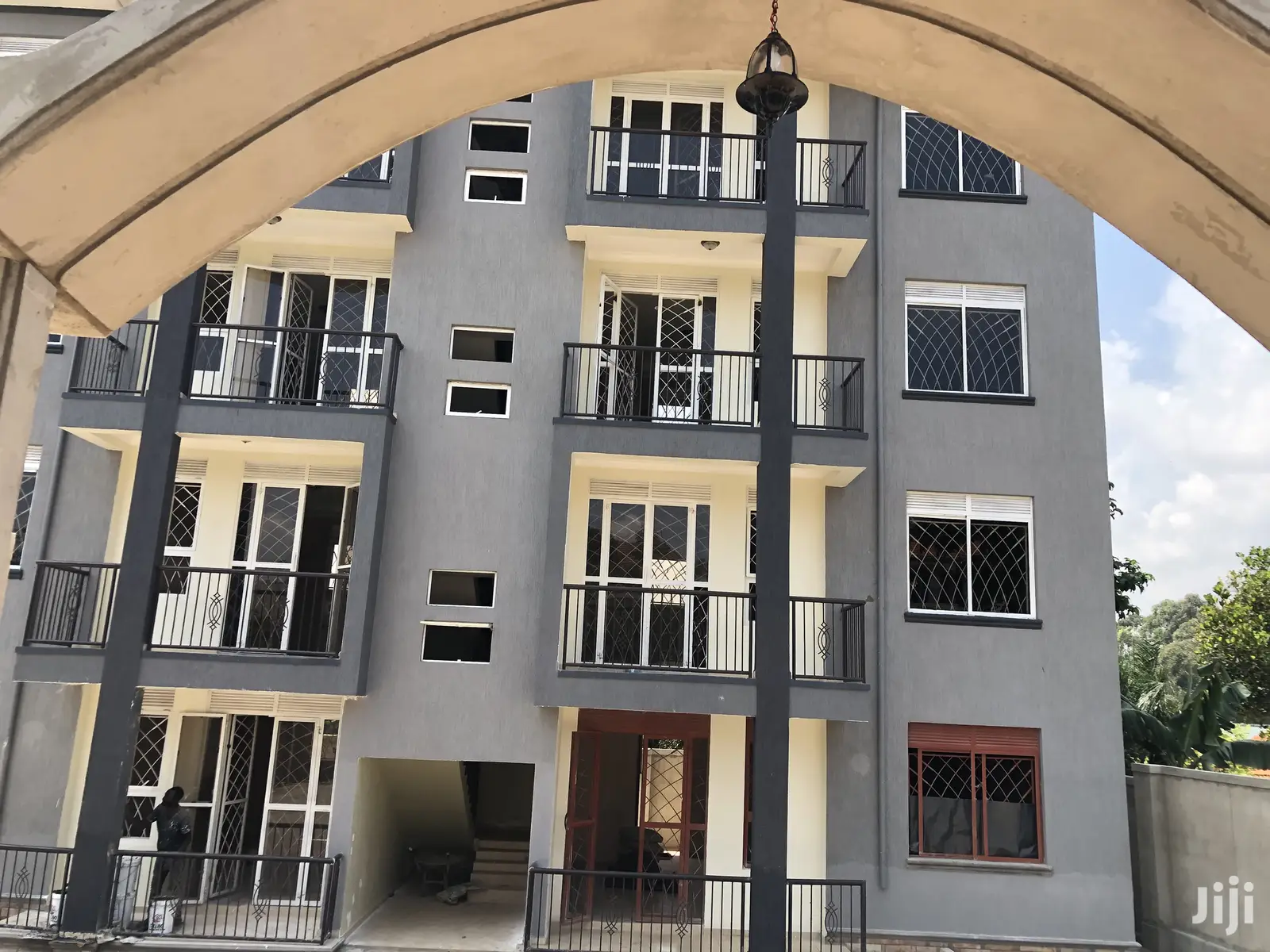 Kisaasi Apartment Building For Sell