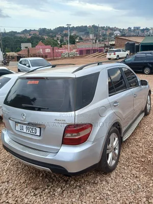 Mercedes-Benz M Class 2010 Silver