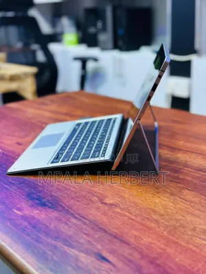 New Laptop HP Elite X2 1012 G2 8GB Intel Core