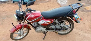 TVS HLX 125 2025 Red