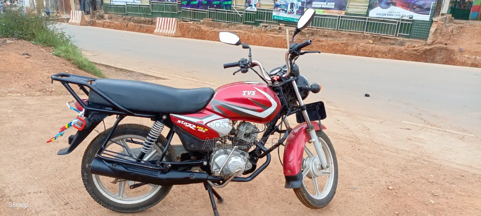 TVS HLX 125 2025 Red