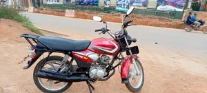 TVS HLX 125 2025 Red