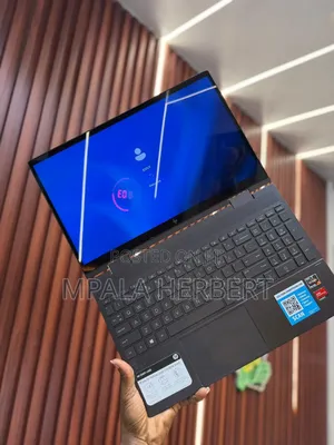 New Laptop HP Spectre X360 15 16GB AMD Ryzen 5 SSD 512GB