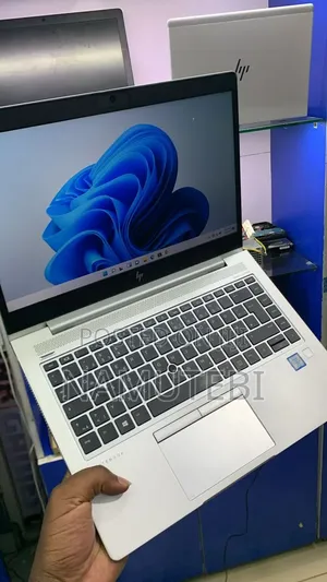 New Laptop HP EliteBook 840 G5 8GB Intel Core i5 SSD 256GB
