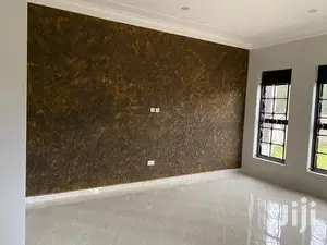 Posh Bungalow In Kira For Sell