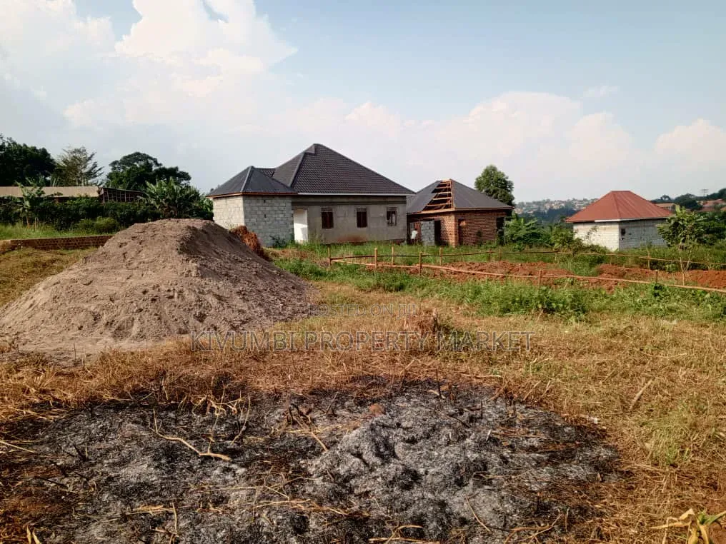 25 Acres for Sale in Buwambo 1km From Bombo Road Tarmac