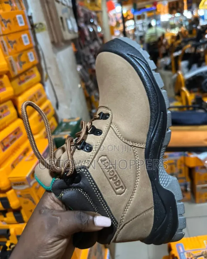 Safety Boots / Safety Shoes