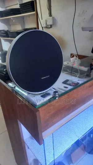 Harman Kardon Onyx Studio 9