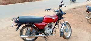 Bajaj Boxer 100 2025 Red