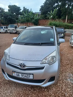 Toyota Ractis 2016 Silver
