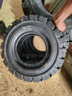 Solid Tyres 18x7-8 for Forklift.