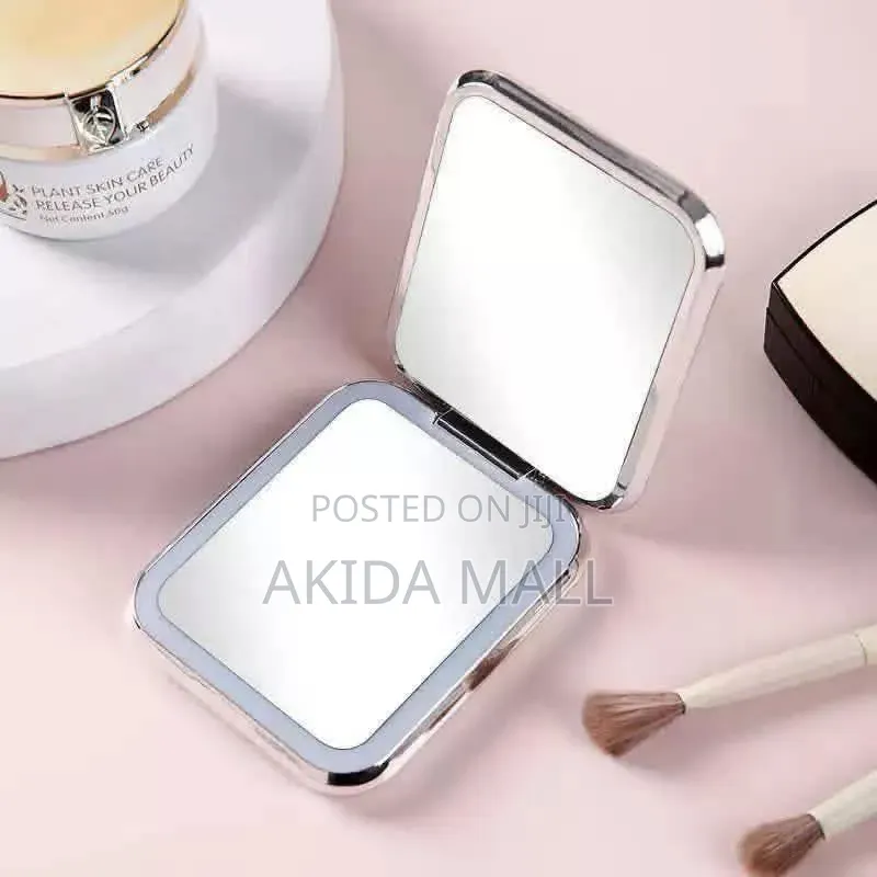 Double Sided Handheld Makeup Mirror With Tricolor Led Lighting