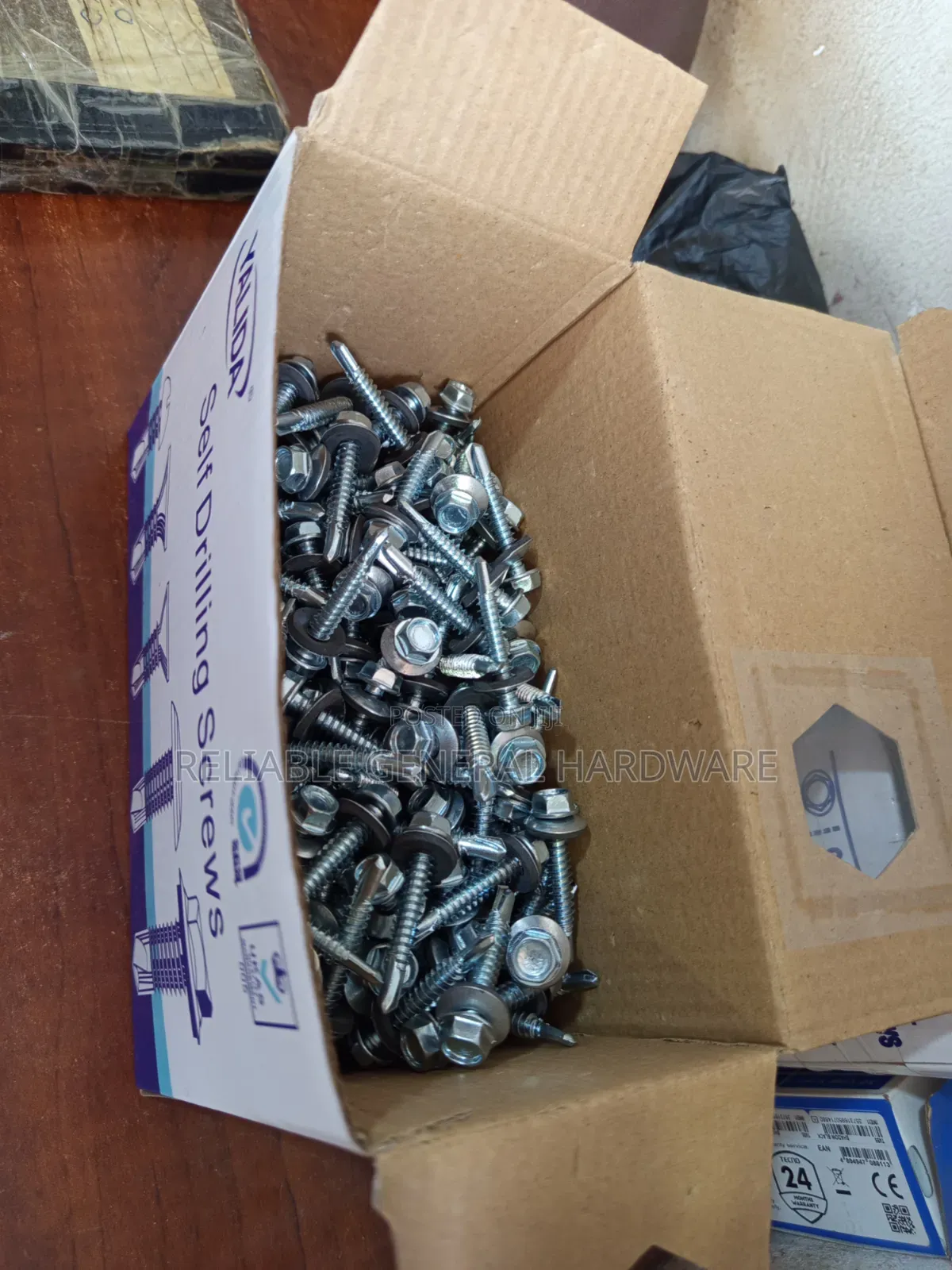 Self Tapping / Self Drilling Screws 1.5inches