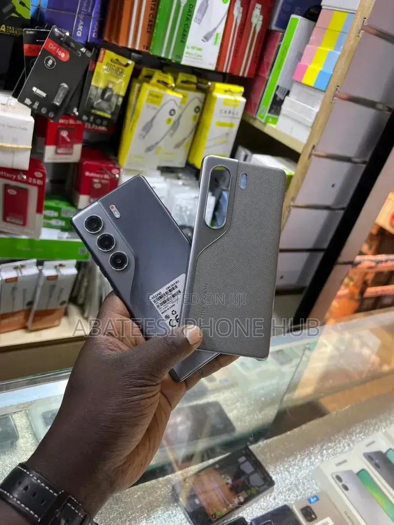New Tecno Camon 40 Pro 5G 256 GB Black