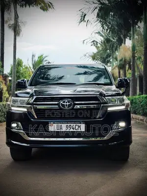 Toyota Land Cruiser 2016 Black
