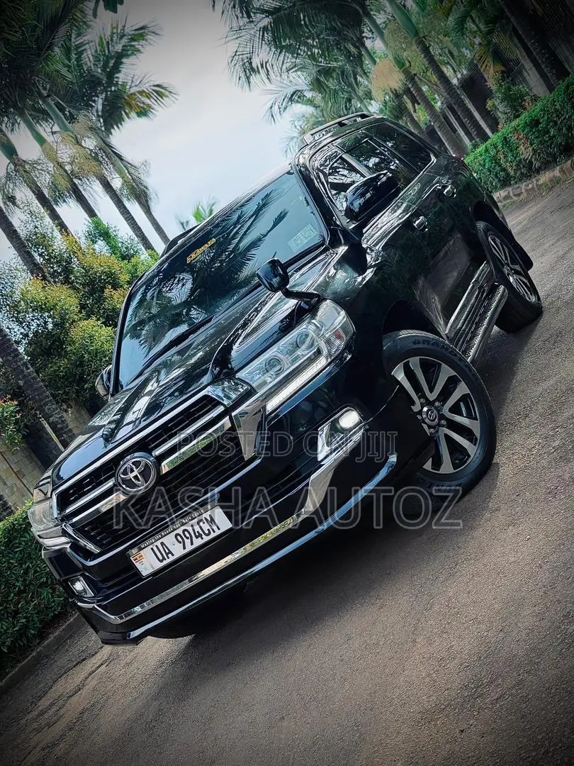 Toyota Land Cruiser 2016 Black