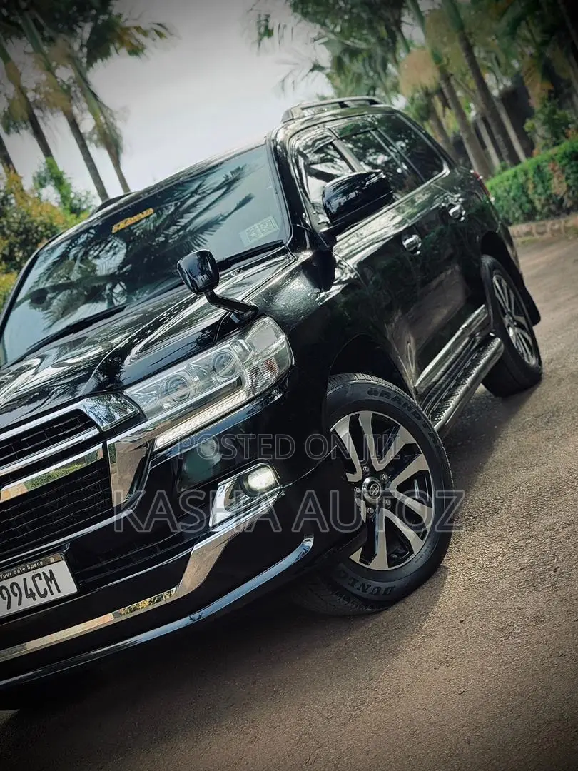 Toyota Land Cruiser 2016 Black