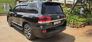 Toyota Land Cruiser 2017 Black