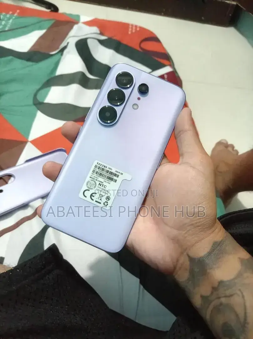 New Tecno Camon 50 Ultra 256 GB Pink