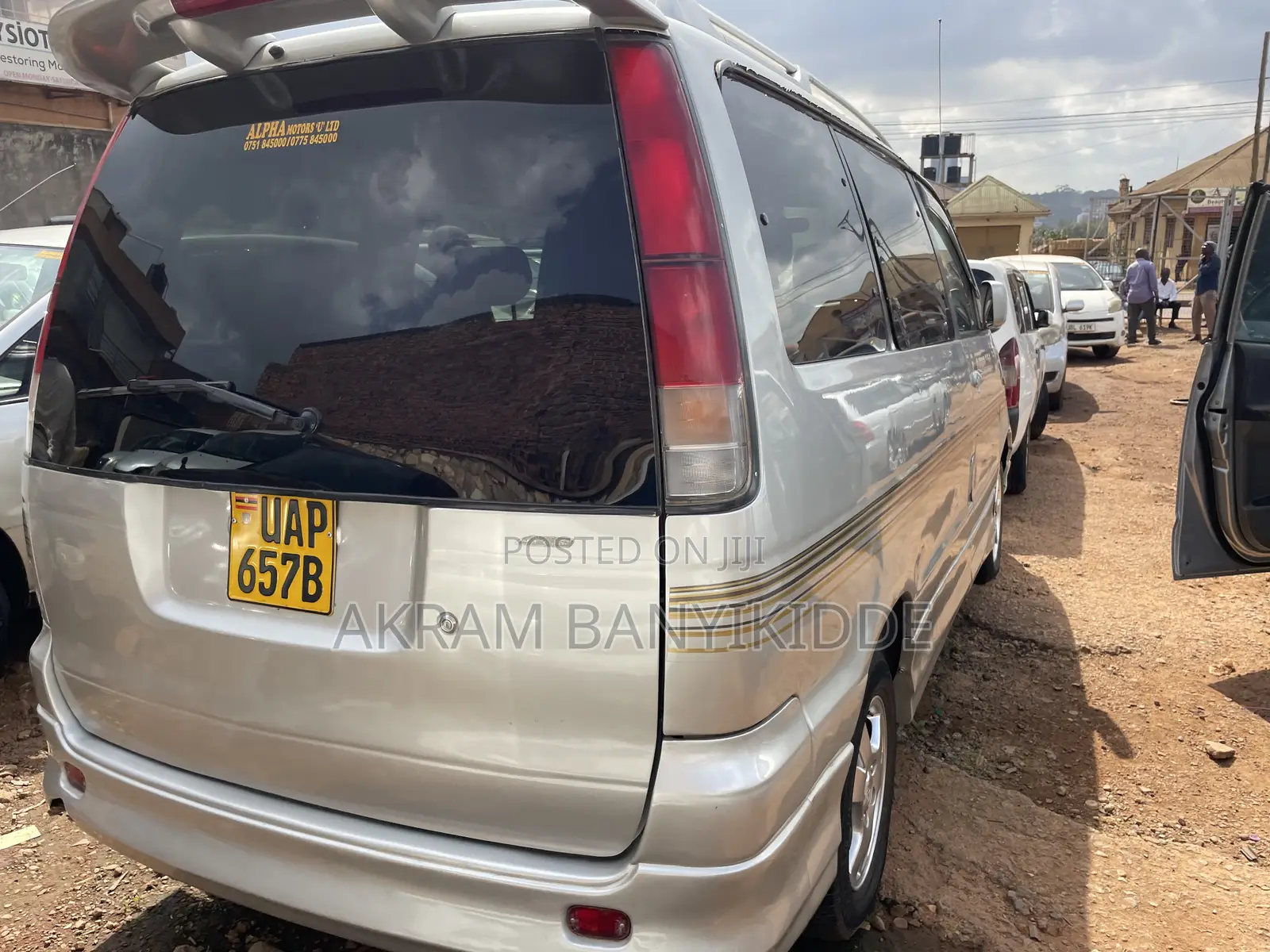 Toyota Noah 2001 Silver