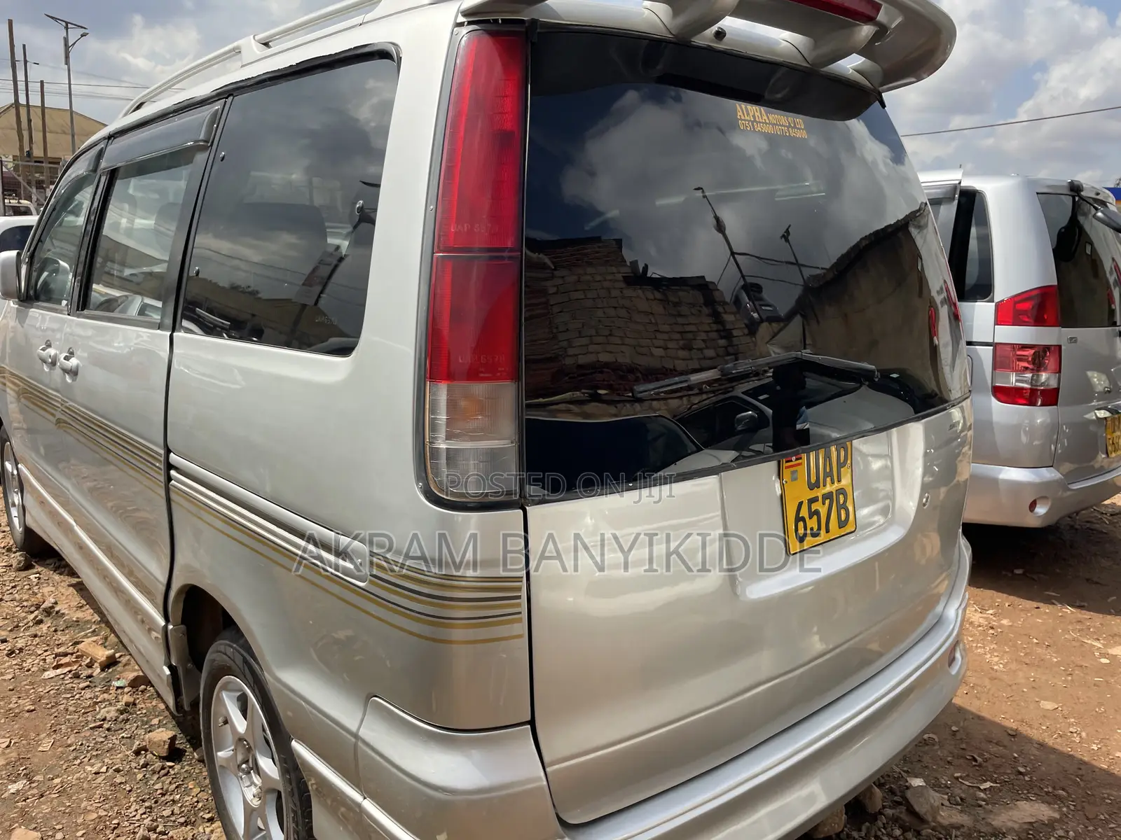 Toyota Noah 2001 Silver