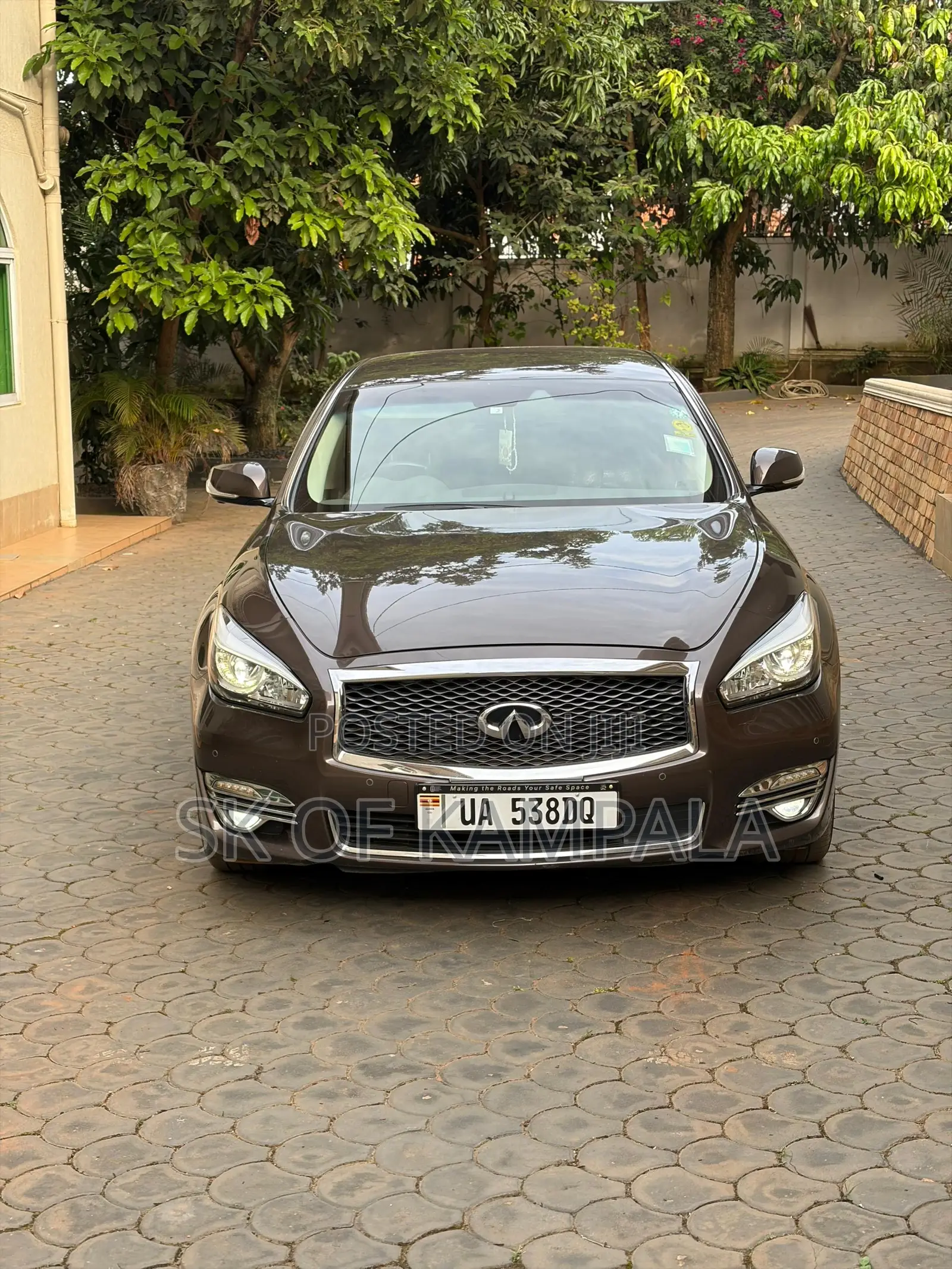 Nissan Fuga 2019 Brown