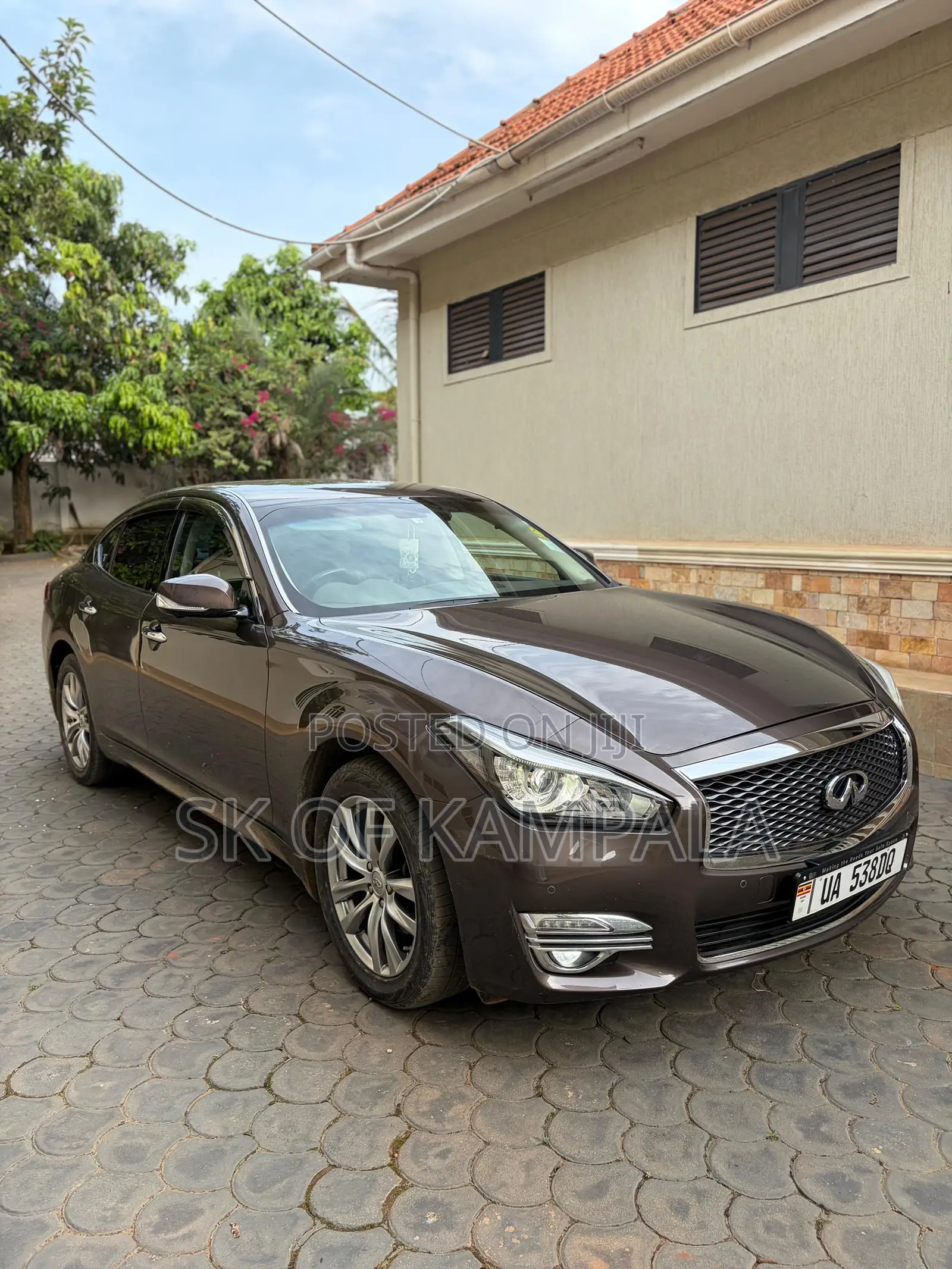 Nissan Fuga 2019 Brown