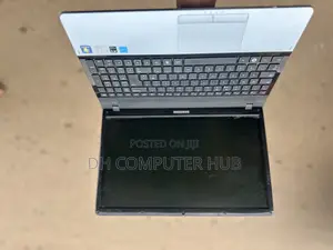 Laptop Samsung NP300E7A 8GB Intel Core i5 HDD 500GB