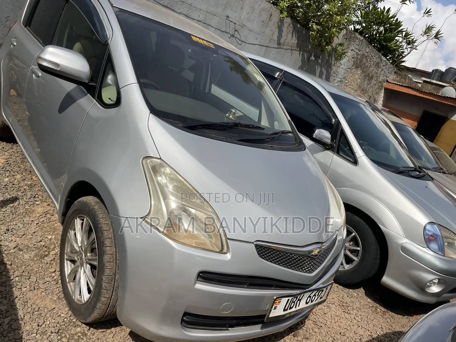 Toyota Ractis 2008 Silver