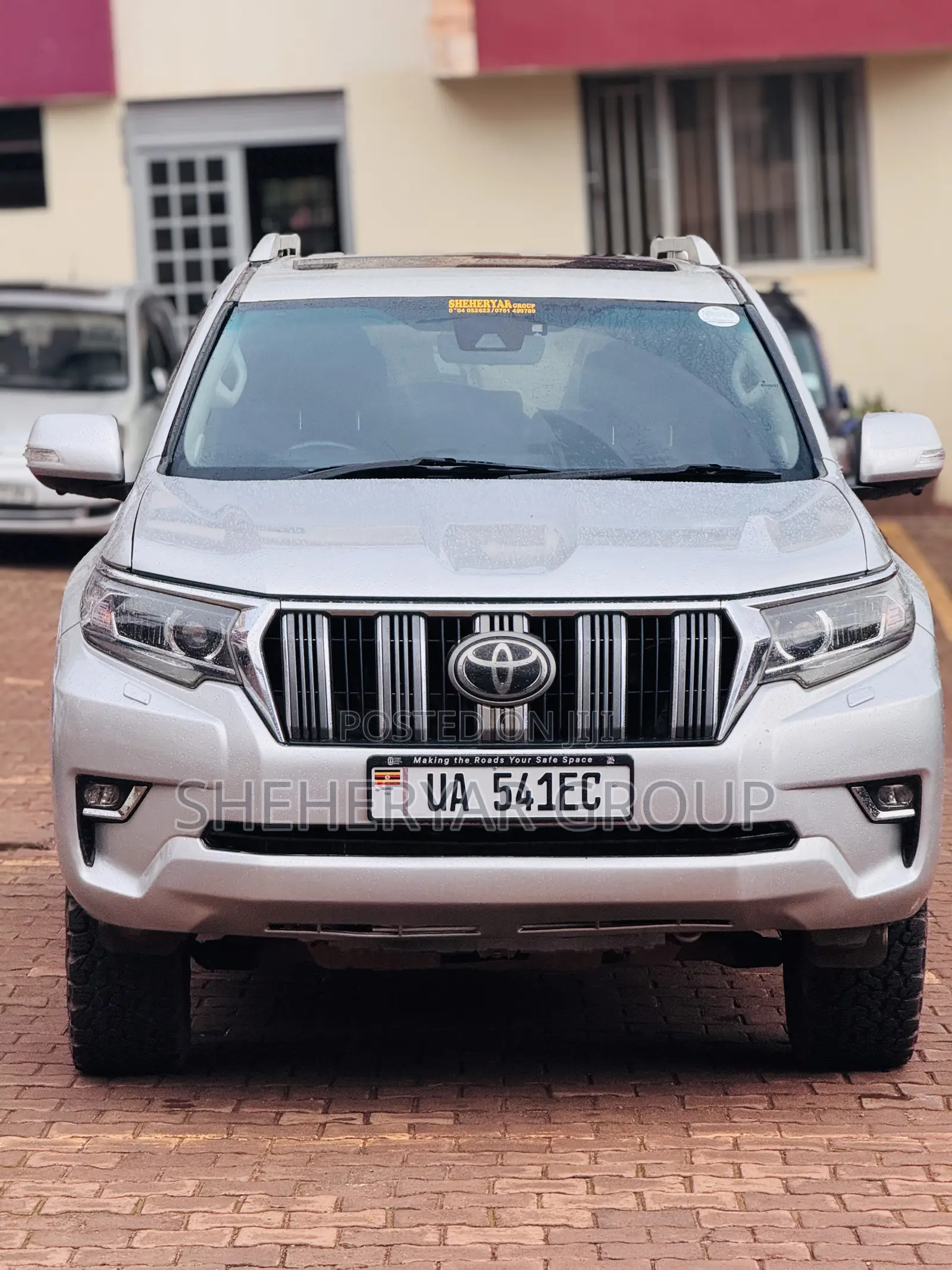 Toyota Land Cruiser Prado 2018 Silver
