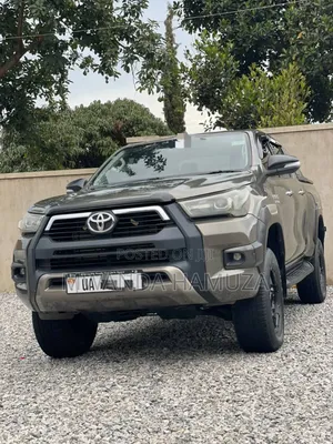 Toyota Hilux 2020 Gray