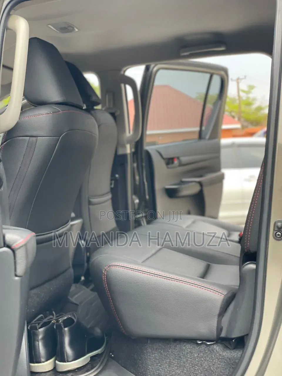 Toyota Hilux 2020 Gray