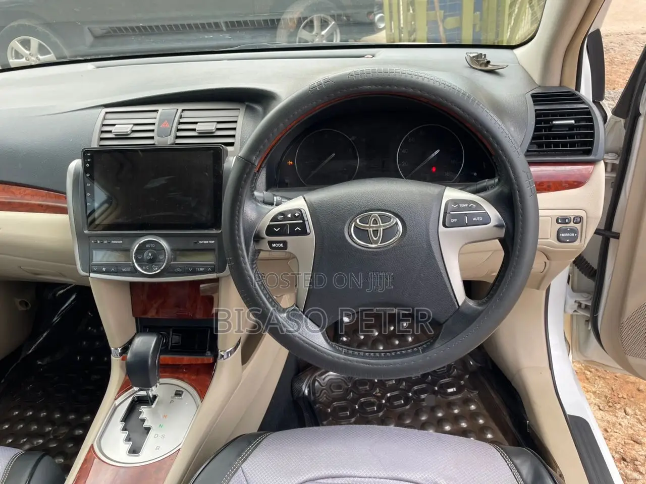 Toyota Premio 1.8 AWD 2014 White