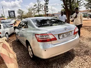 Toyota Premio 2009 Silver