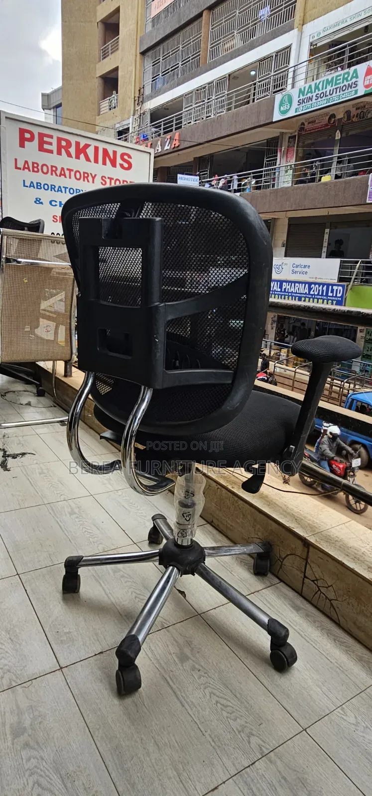 Full Mesh Complete Mid Back Adjustable Chair