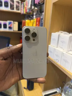 Apple iPhone 15 Pro 128 GB Silver