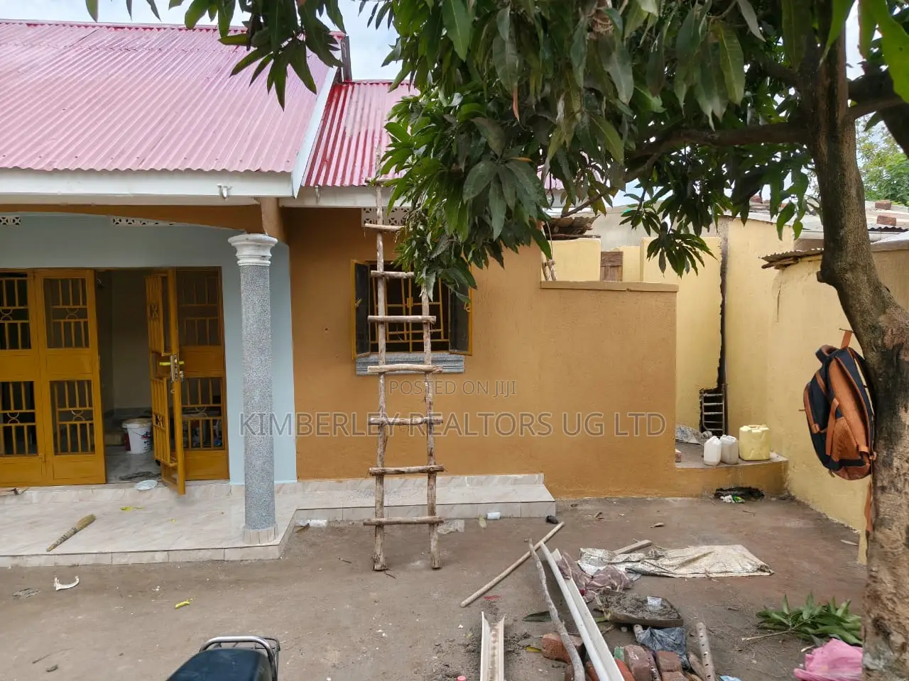 2bdrm House in Division A for sale