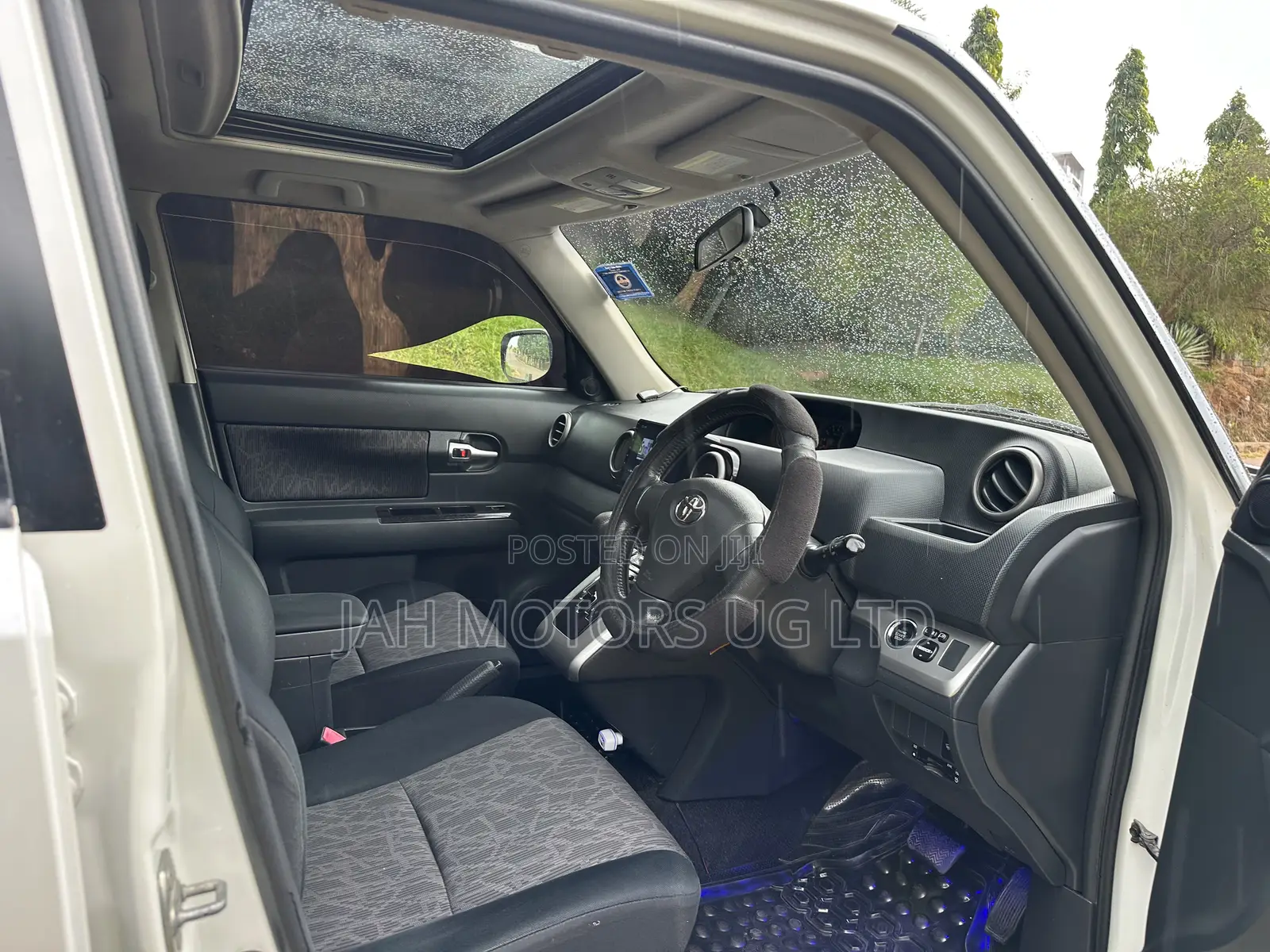 Toyota Corolla Rumion Hatchback 1.8 FWD 2010 White