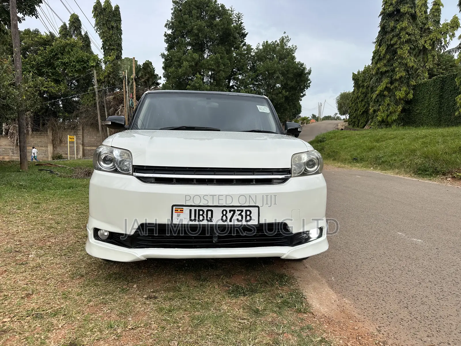 Toyota Corolla Rumion Hatchback 1.8 FWD 2010 White